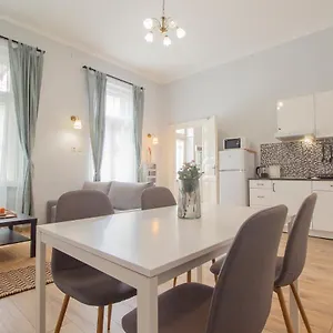 Apartament Isabella With Ac, Budapeszt