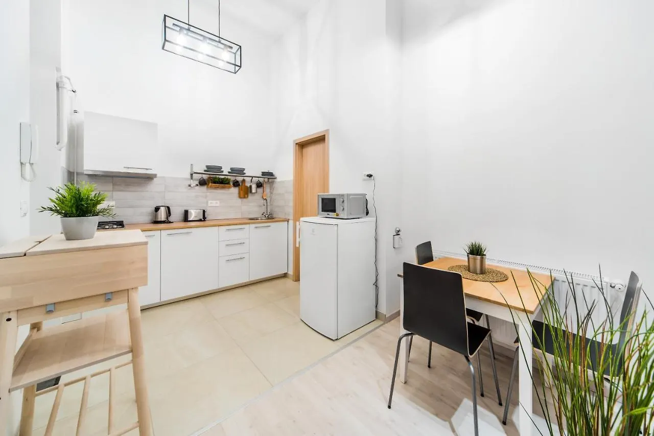 Rakoczi Apartment ブダペスト ハンガリー
